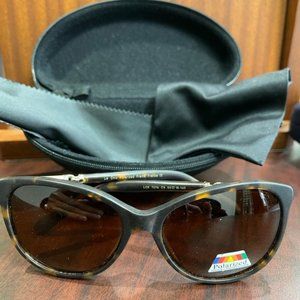 NWT Le Chic Polarized sunglass Tortoise/Brown
